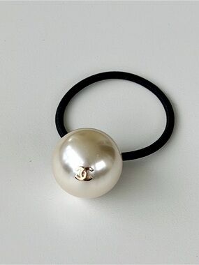 Chanel Ivory Pearl Logo Hair Tie Brand New